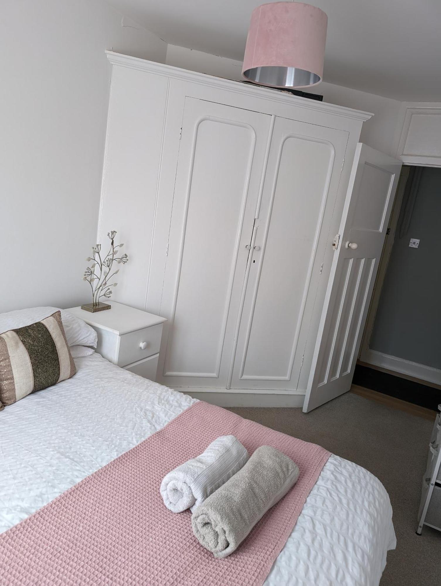 Twenty Four Appartement Hythe  Buitenkant foto